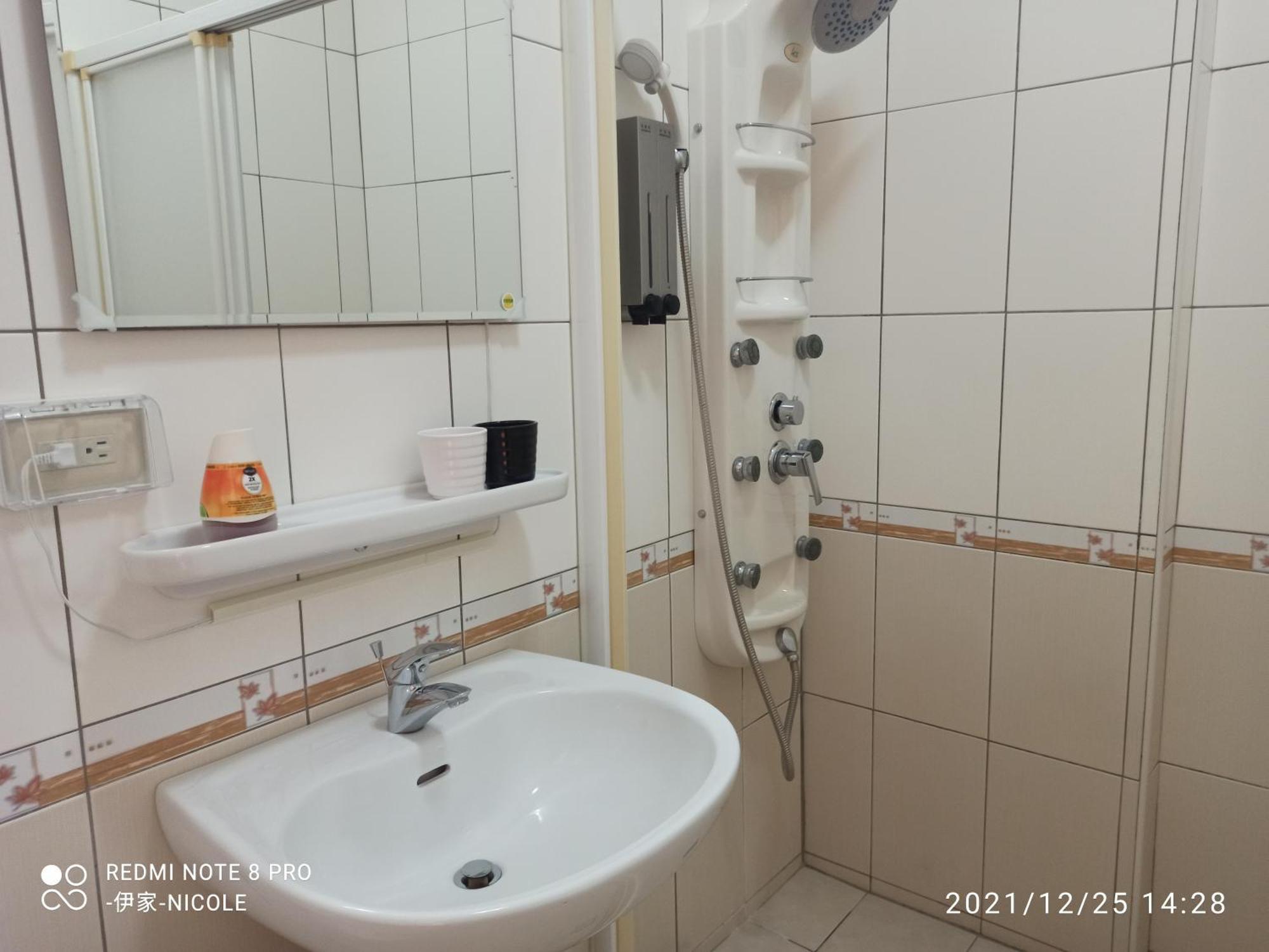 伊家民宿yi Home 志航路一段398號 T'ai-tung Zimmer foto